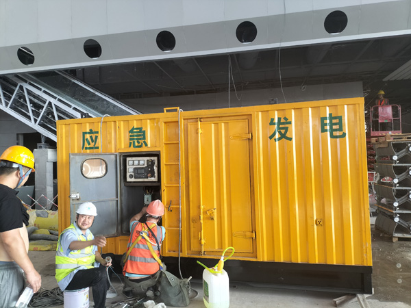 南雄怎样判断空气滤清器是否需要更换？